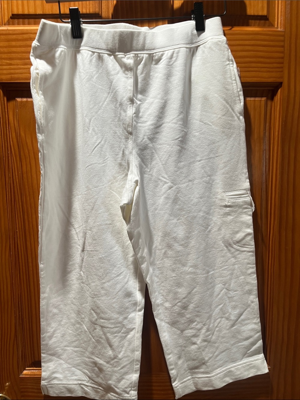 Karen Scott White Capri Pants